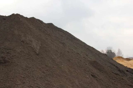 Czarnoziem Piasek Żwir Gruz Transport Sprzedaż Wywóz Kruszywa Drogowego