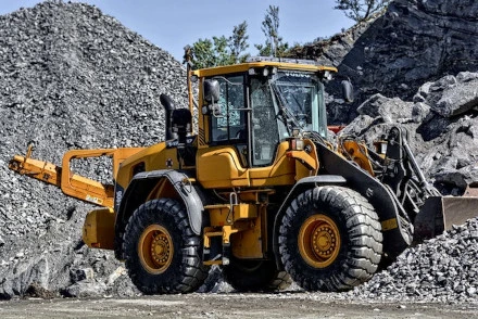 Wynajem Koparki Ładowarki Z Operatorem Kruszywa Drogowe